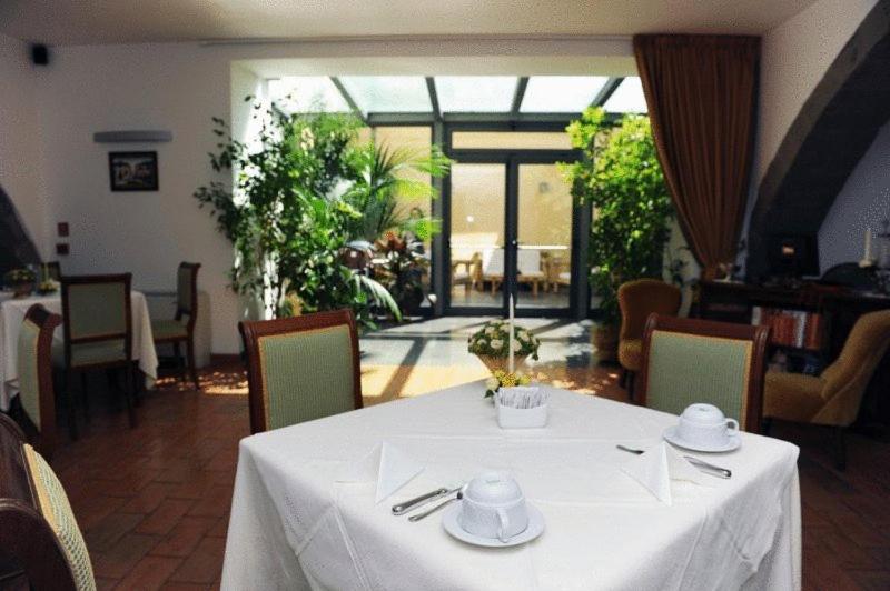 Hotel Urbano V Montefiascone Exterior foto